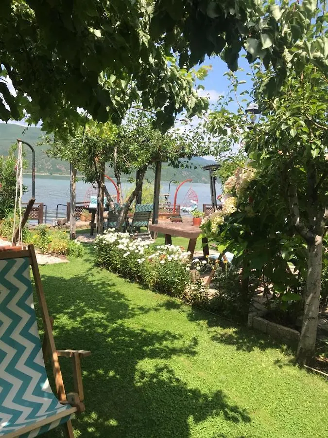 Guest House Lini