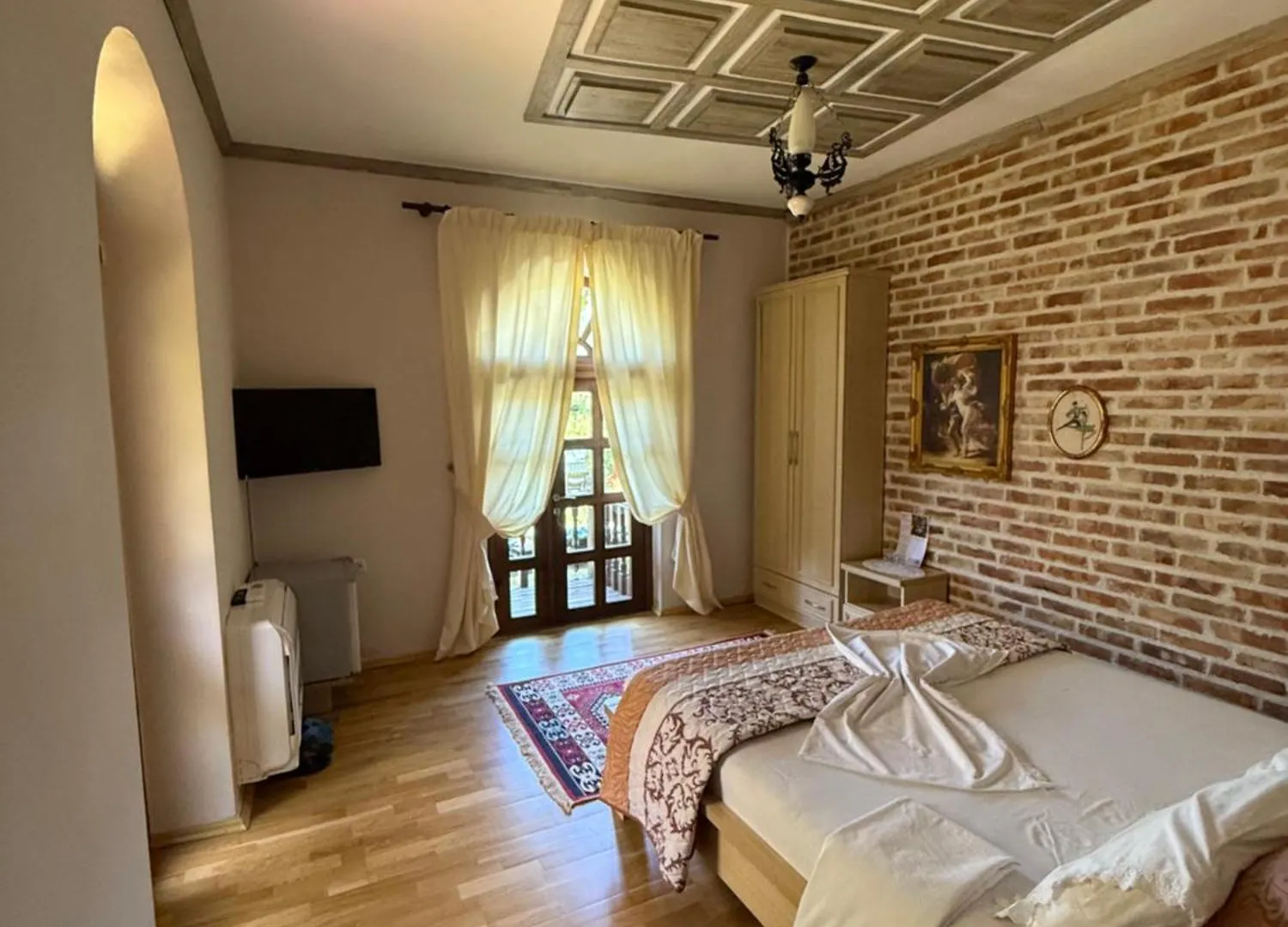 Guest House Lin 0*,