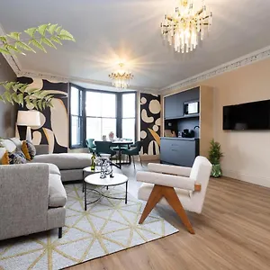 https://30-castle-street-deluxe-apartments.edinburghhotelsuk.org