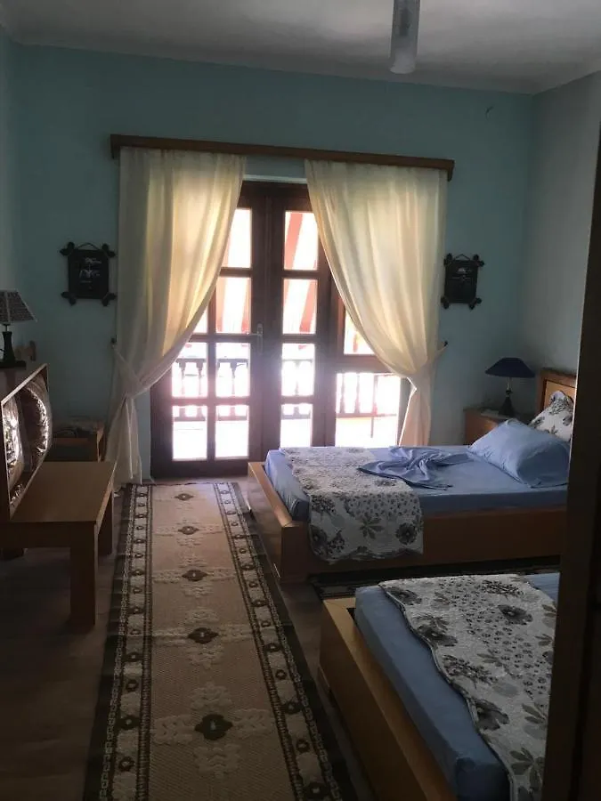 Guest House Lini