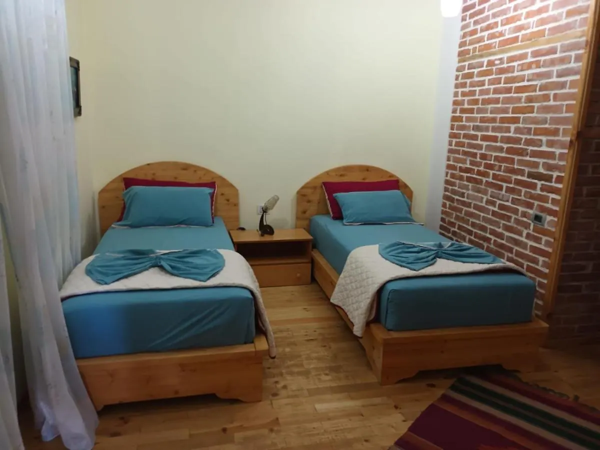 Guest House Lini